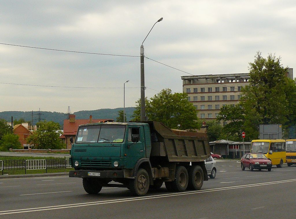 Kamaz 5410 Vul. Bohdana Khmel'nyts'koho, Lviv, Ukraine 30-05-2012.