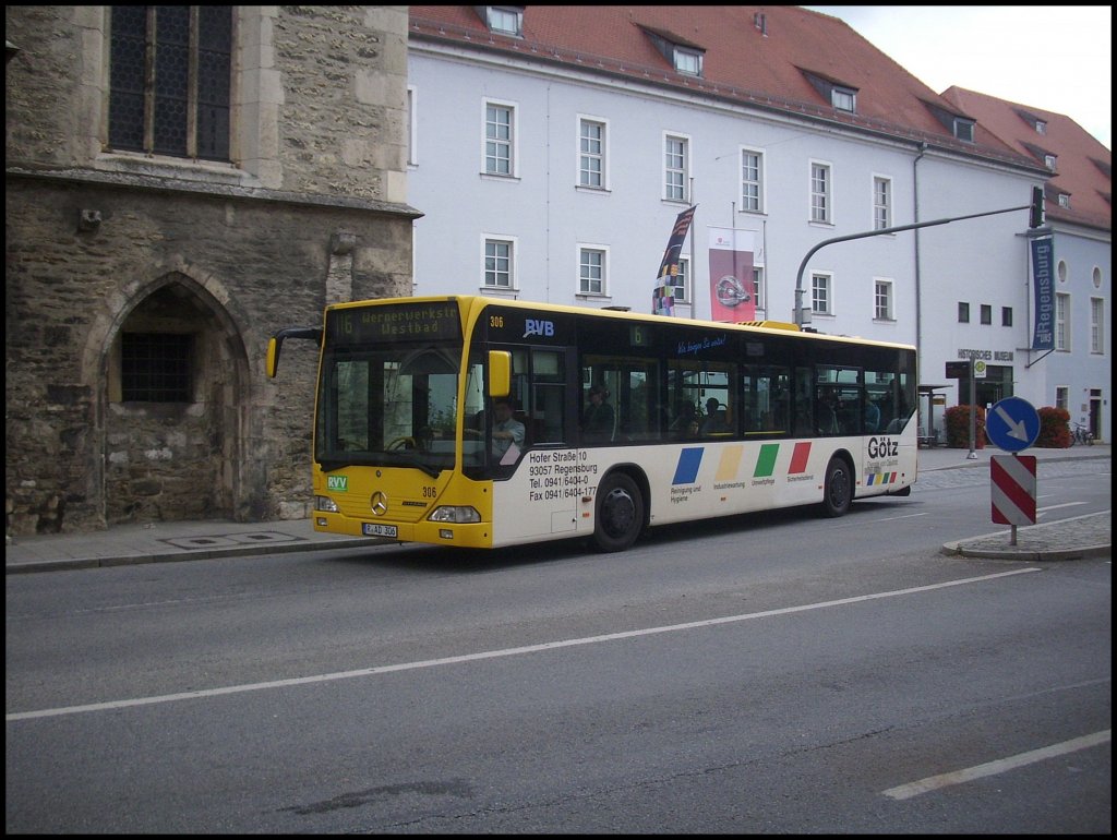 Mercedes Citaro I der Regensburger Verkehrsbetriebe in Regensburg.