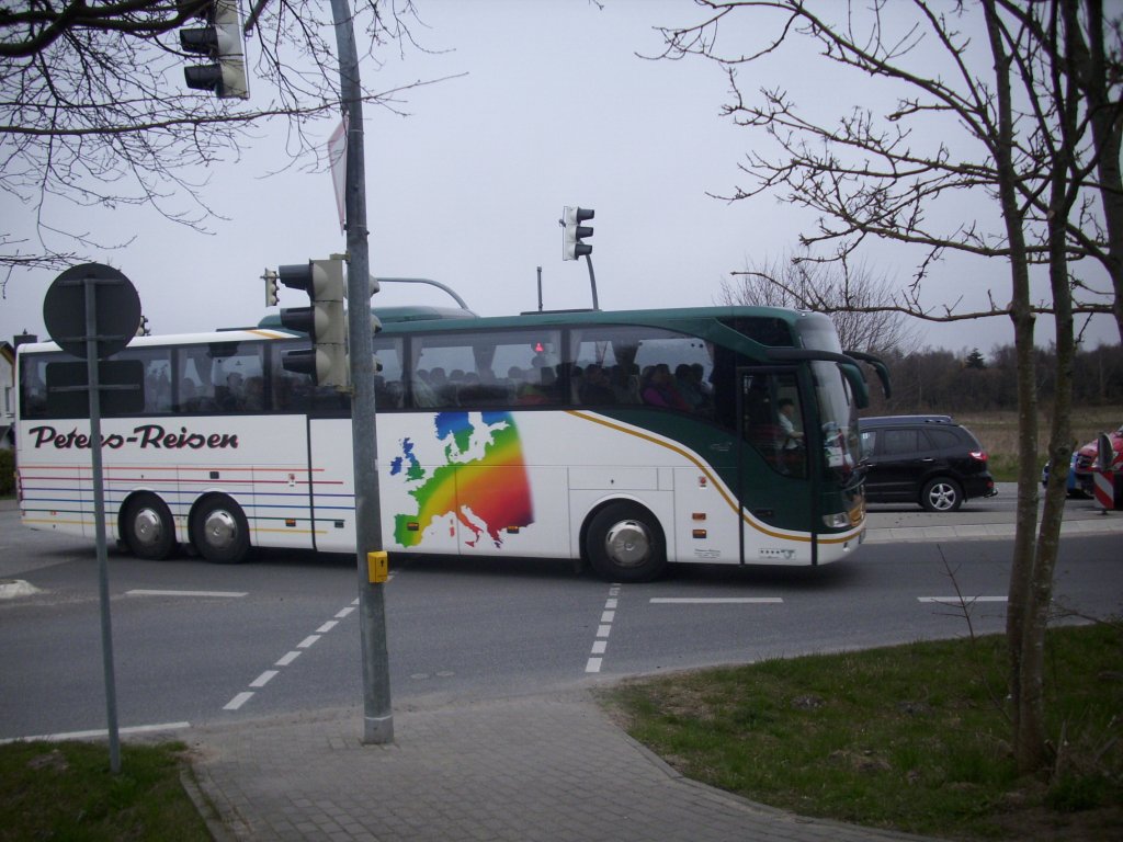 Mercedes Tourismo von Peters Reisen aus Deutschland in Sassnitz.
