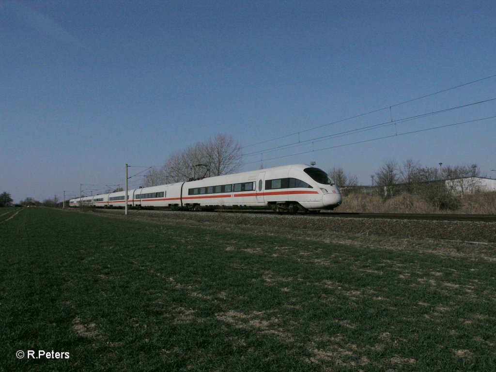 Nachschuss von 411 052-4 “Travemnde“ als Unbekannter ICE bei Podelwitz. 29.03.11 