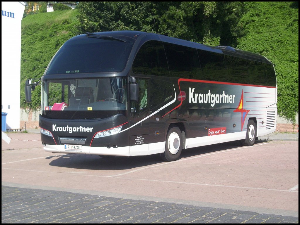 Neoplan Cityliner on Krautgartner aus sterreich im Stadthafen Sassnitz.