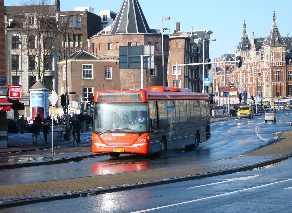 R-Net EBS Bus 4076 Scania Omnilink Baujahr 2011. Prins Hendrikkade Amsterdam 06-02-2013.

R-Net EBS bus 4076 Scania Omnilink in dienst sinds december 2011. Prins Hendrikkade Amsterdam 06-02-2013.