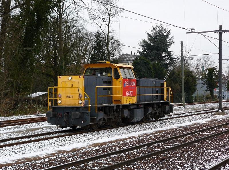 Railion/DB Schenker 6477 in Dordrecht am 01-12-2010.