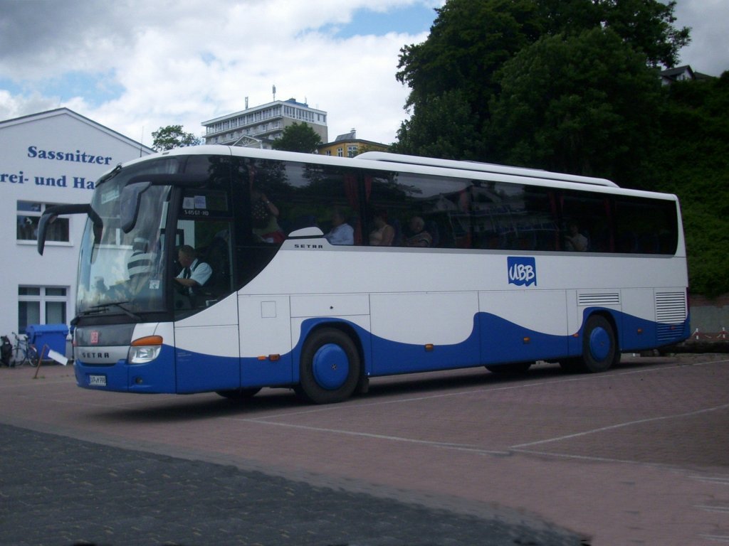 Setra 415 GT-HD von der Usedomer Bderbahn im Stadthafen Sassnitz.