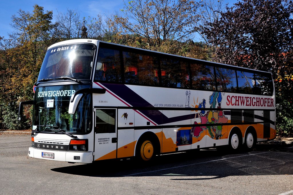 SETRA S316 HDS von SCHWEIGHOFER Reisen aus sterreich am 25.9.2012 in Krems an der Donau.
