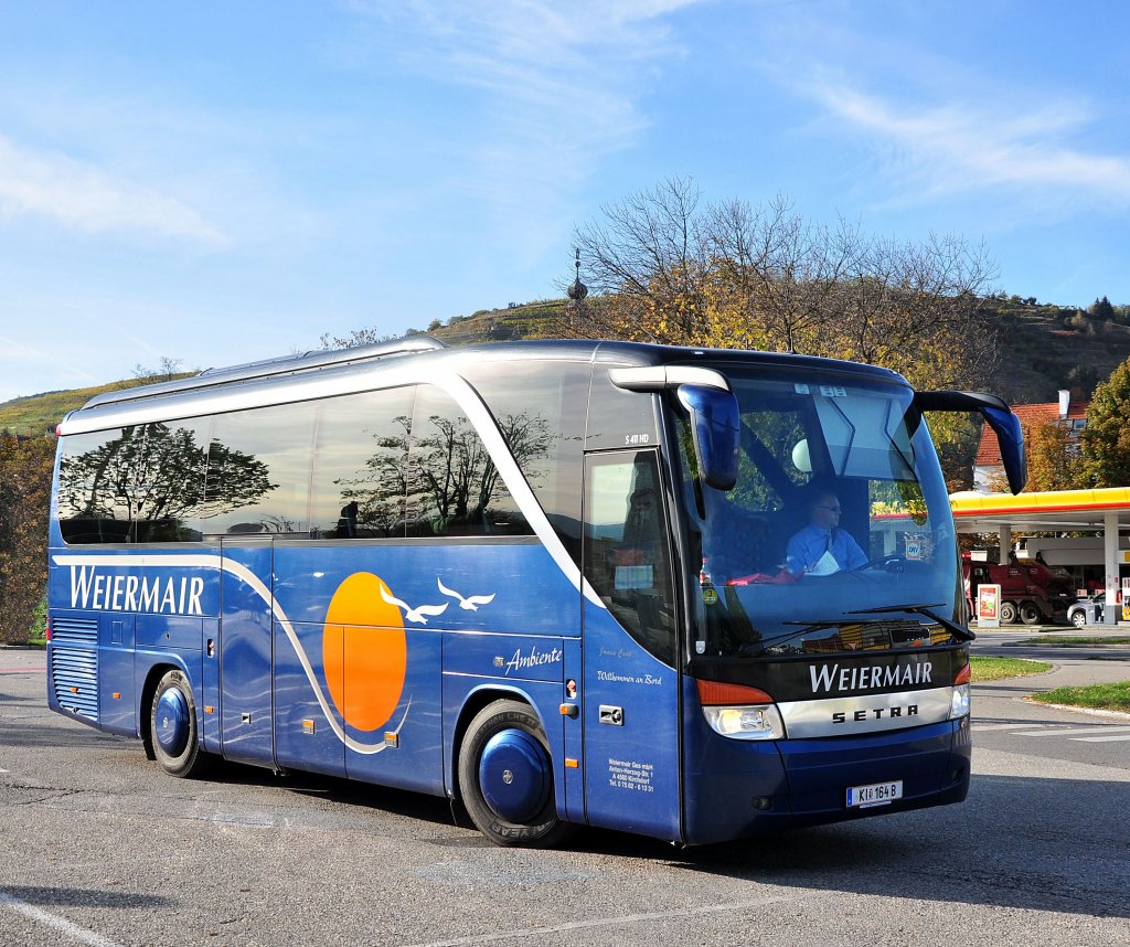 SETRA S411 HD von WEIERMAIR Reisen aus sterreich im Oktober 2012 in Krems unterwegs.