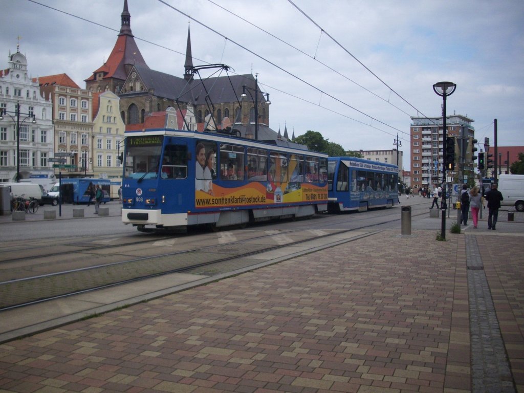 Straenbahn 803 der Rostocker Sraenbahn AG in der Nhe vom Steintor fotografiert.