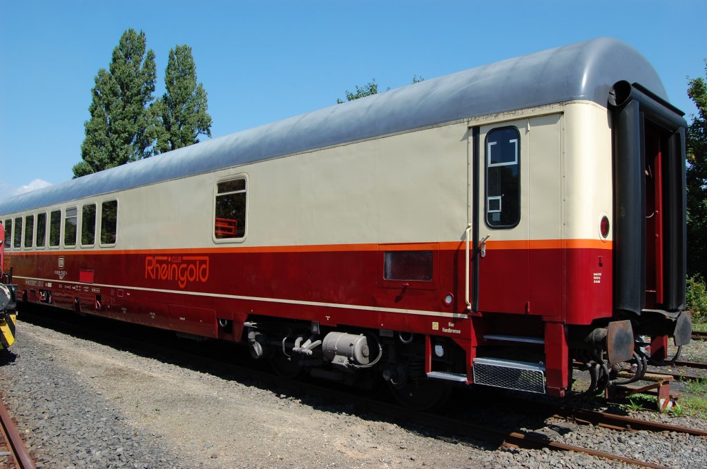 Teilansicht des Rheingold Clubwagens, aufgenommen am 14.08.2010 im RIM in Kln-Nippes. Originalansage der Zug-Stewardess gegenber der Loreley:  on the left side you can see the Loreley Rock... 