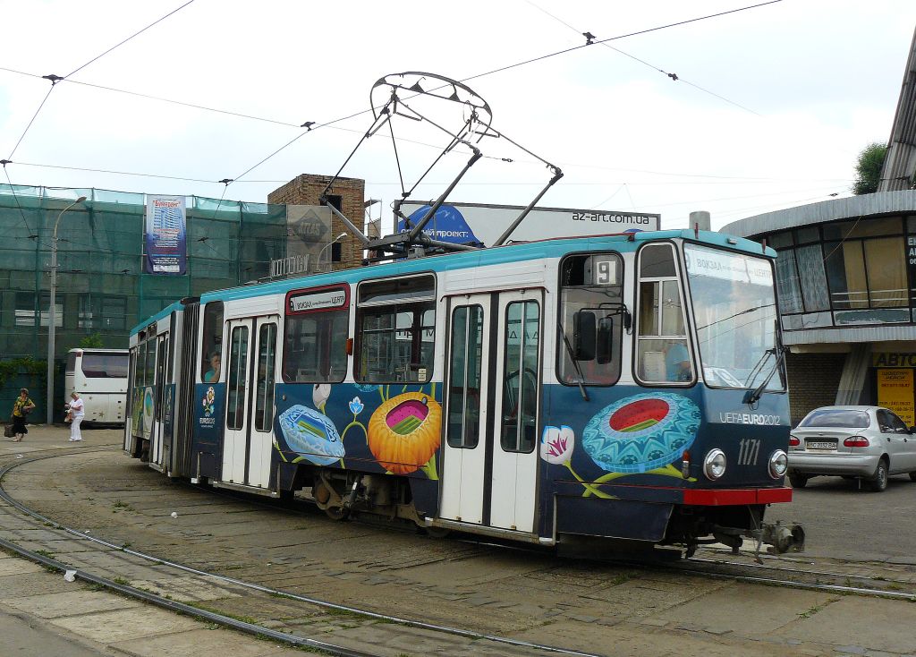 Tw 1171 Bahnhof Lviv 15-06-2011.