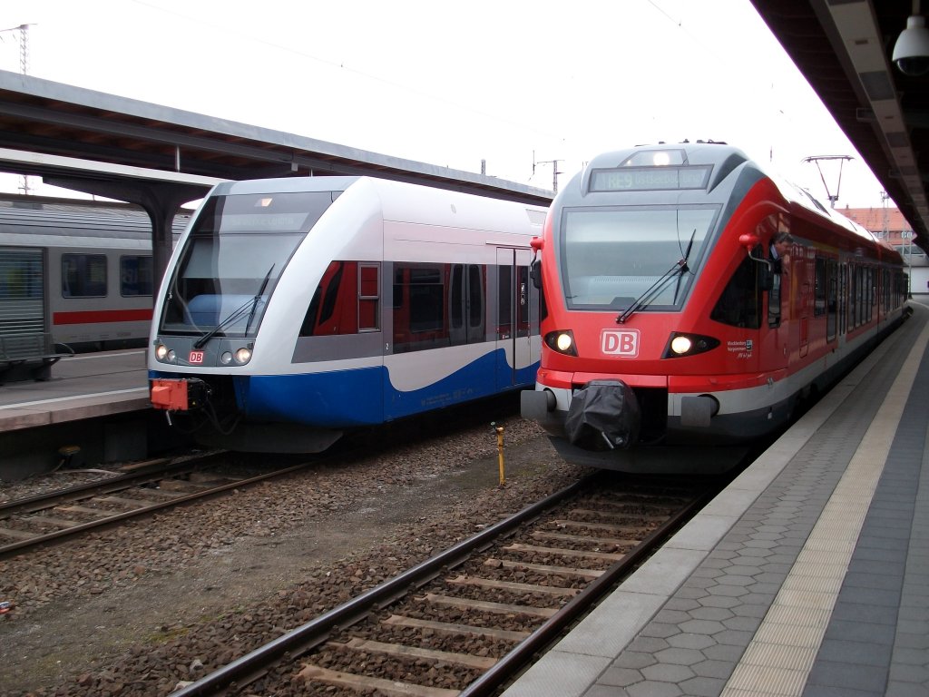 UBB 646 104 und Flirt 429 027 am 09.April 2010 in Stralsund.