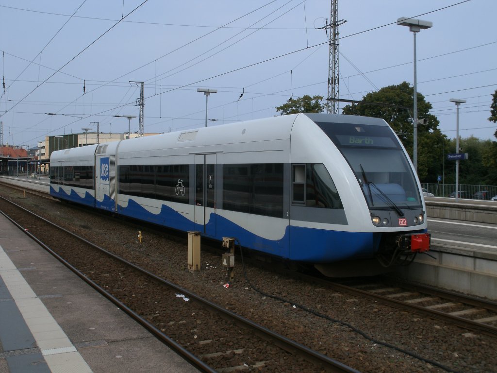 UBB 646 111 fuhr zum Zeitpunkt der Aufnahme nicht nach Barth obwohl es im Zugzielanzeiger stand.Am 03.September fuhr der Triebwagen in Stralsund in die Abstellanlage.