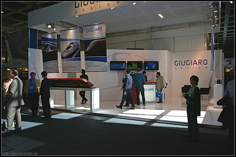 Viele Triebz�ge wurden von Giugiaro Design gestaltet (INNOTRANS 2010, gesehen Berlin 23.09.2010)