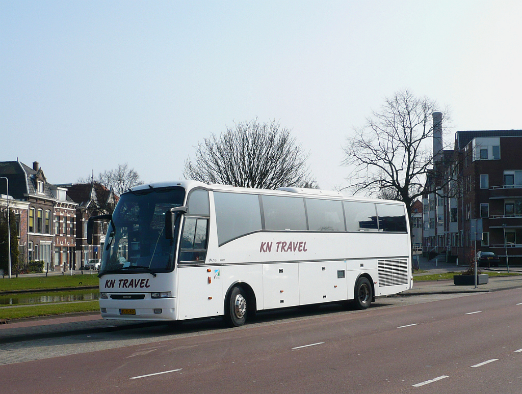 Volvo Berkhof Axial Reisebus der Firma KN Travel. Leiden 22-03-2011.