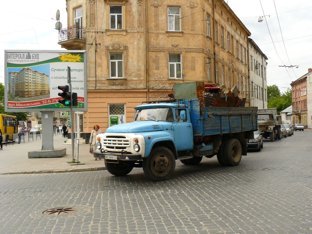 ZIL 130 Vul. Korotka Lviv, Ukraine 25-05-2012.