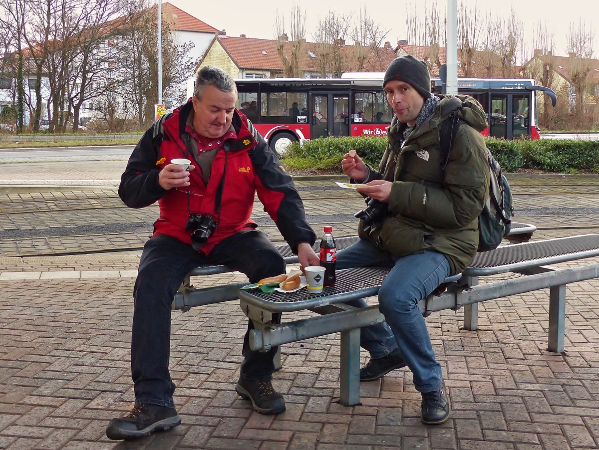 . Eine kleine St�rkung f�r die Bahnfotografen. 04.01.2015 (Jeanny)