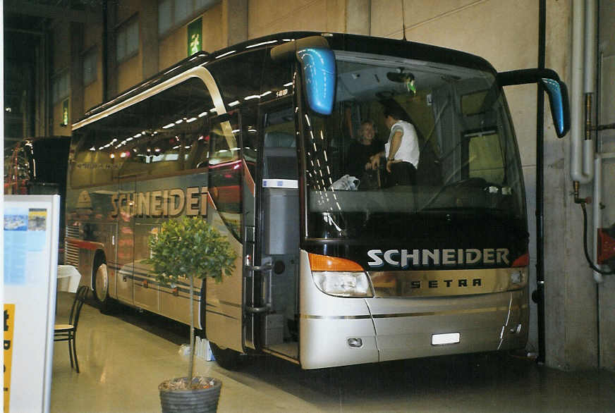 (082'635) - Schneider, Langendorf - SO 21'942 - Setra am 21. Januar 2006 in Bern, Ferienmesse