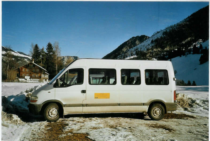 (082'918) - Spring, Schwenden - BE 991 - Renault am 6. Februar 2006 in Schwenden, Parkplatz