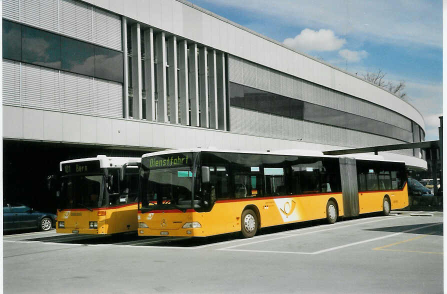 (084'506) - PostAuto Bern - Nr. 633/BE 455'376 - Mercedes (ex P 27'007) am 30. April 2006 in Bern, Postautostation