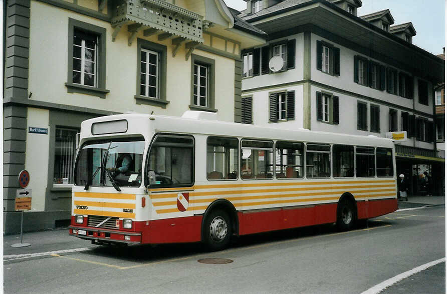 (084'534) - AOE Langnau - Nr. 11/BE 550'362 - Volvo/R&J (ex STI Thun Nr. 33; ex SAT Thun Nr. 33) am 1. Mai 2006 beim Bahnhof Langnau