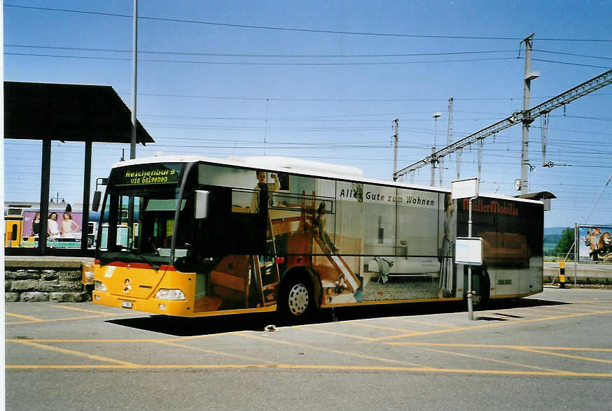 (086'711) - Kistler, Reichenburg - SZ 78'821 - Mercedes am 18. Juni 2006 beim Bahnhof Pfffikon