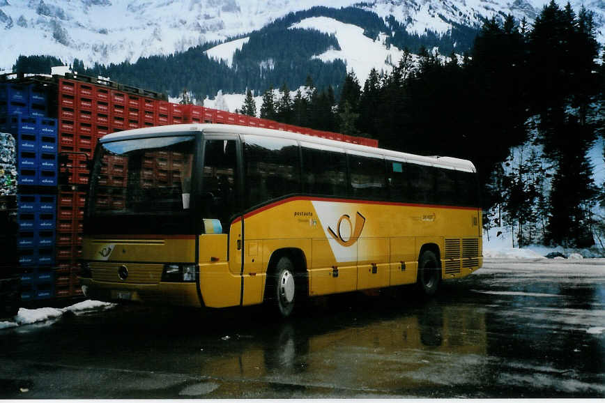 (091'529) - Zimmermann, Visperterminen - VS 97'000 - Mercedes am 7. Januar 2007 in Adelboden, Mineralquelle