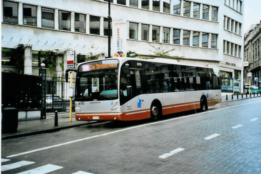 (099'235) - STIB Bruxelles - Nr. 8176/SJG-828 - Van Hool am 26. September 2007 in Bruxelles, Centraal