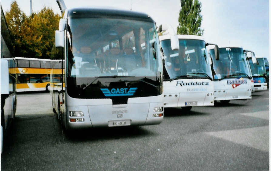 (099'536) - Aus der Schweiz: Gast, Utzenstorf - BE 42'011 - MAN am 2. Oktober 2007 in Rust, Europapark