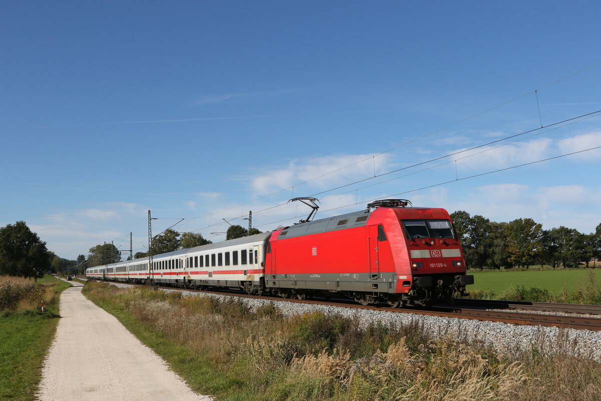 101 120 am 15. Oktober 2021 bei �bersee am Chiemsee.