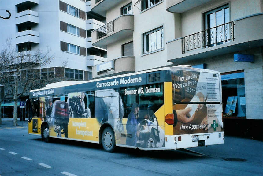 (101'928) - PostAuto Wallis - VS 241'963 - Mercedes am 16. Dezember 2007 beim Bahnhof Brig