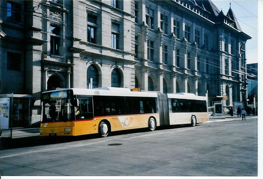 (103'815) - Moser, Flaach - Nr. 22/ZH 696'863 - MAN (ex Nr. 4) am 28. Januar 2008 beim Hauptbahnhof Winterthur