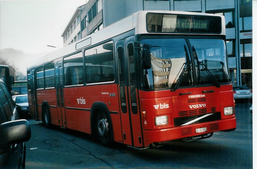 (104'327) - Busland, Burgdorf - Nr. 24/BE 352'903 - Volvo/Lauber (ex AAGK Koppigen Nr. 4) am 18. Februar 2008 beim Bahnhof Burgdorf