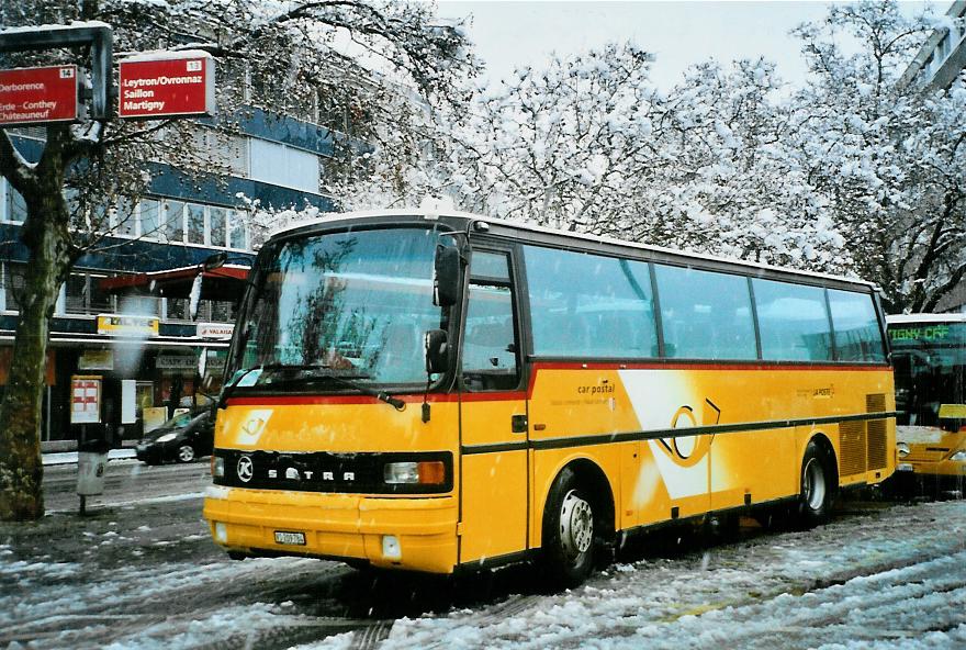 (105'625) - Buchard, Leytron - Nr. 101/VS 209'784 - Setra (ex P 24'339) am 21. Mrz 2008 beim Bahnhof Sion