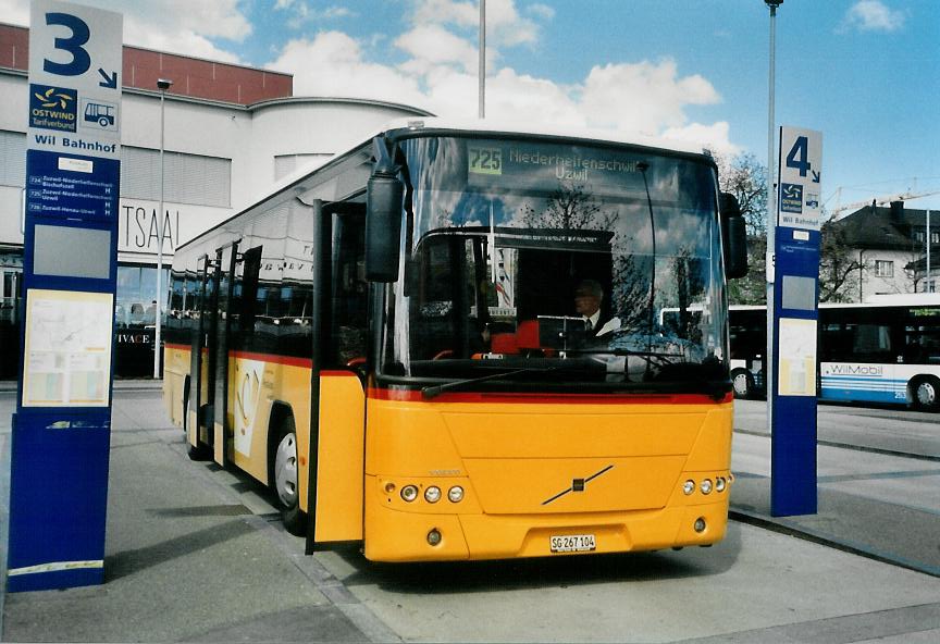 (106'424) - Schmidt, Jonschwil - SG 267'104 - Volvo (ex Buner&Schmidt, Jonschwil) am 13. April 2008 beim Bahnhof Wil