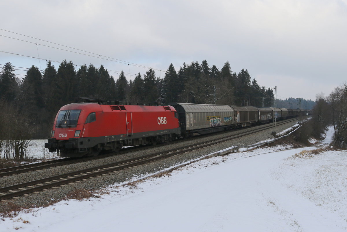1116 101 mit dem  Papierzug  am 20. Januar 2020 bei Grabenst�tt.