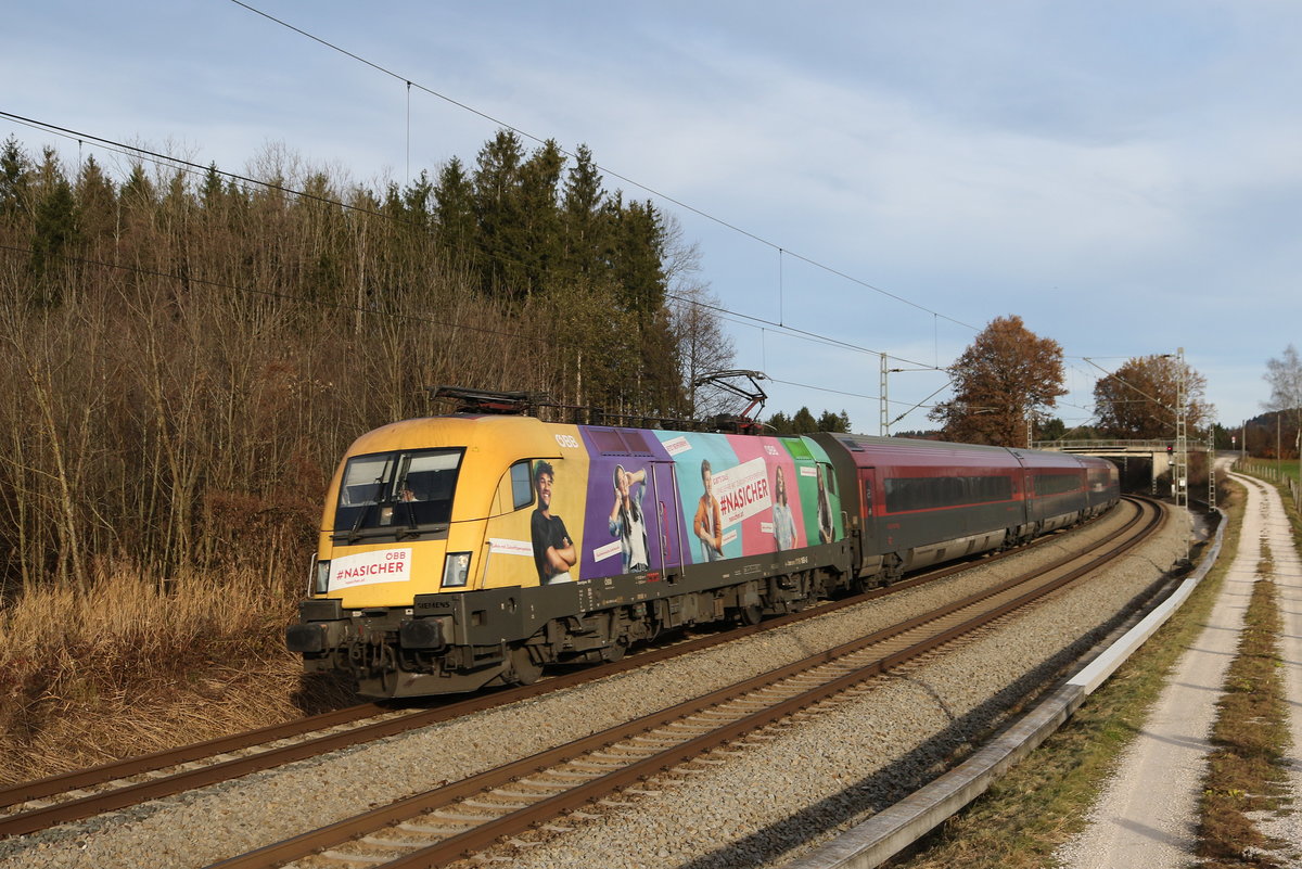 1116 168  Na sicher  war am 24. November 2019 mit dem Railjet 564, bei Grabenst�tt in Richtung Innsbruck unterwegs.