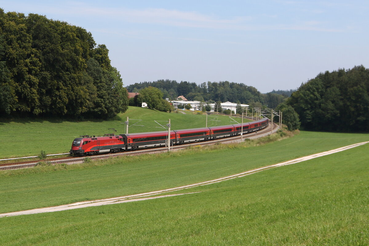 1116 209 aus Salzburg kommend am 26. August 2025 bei Axdorf.