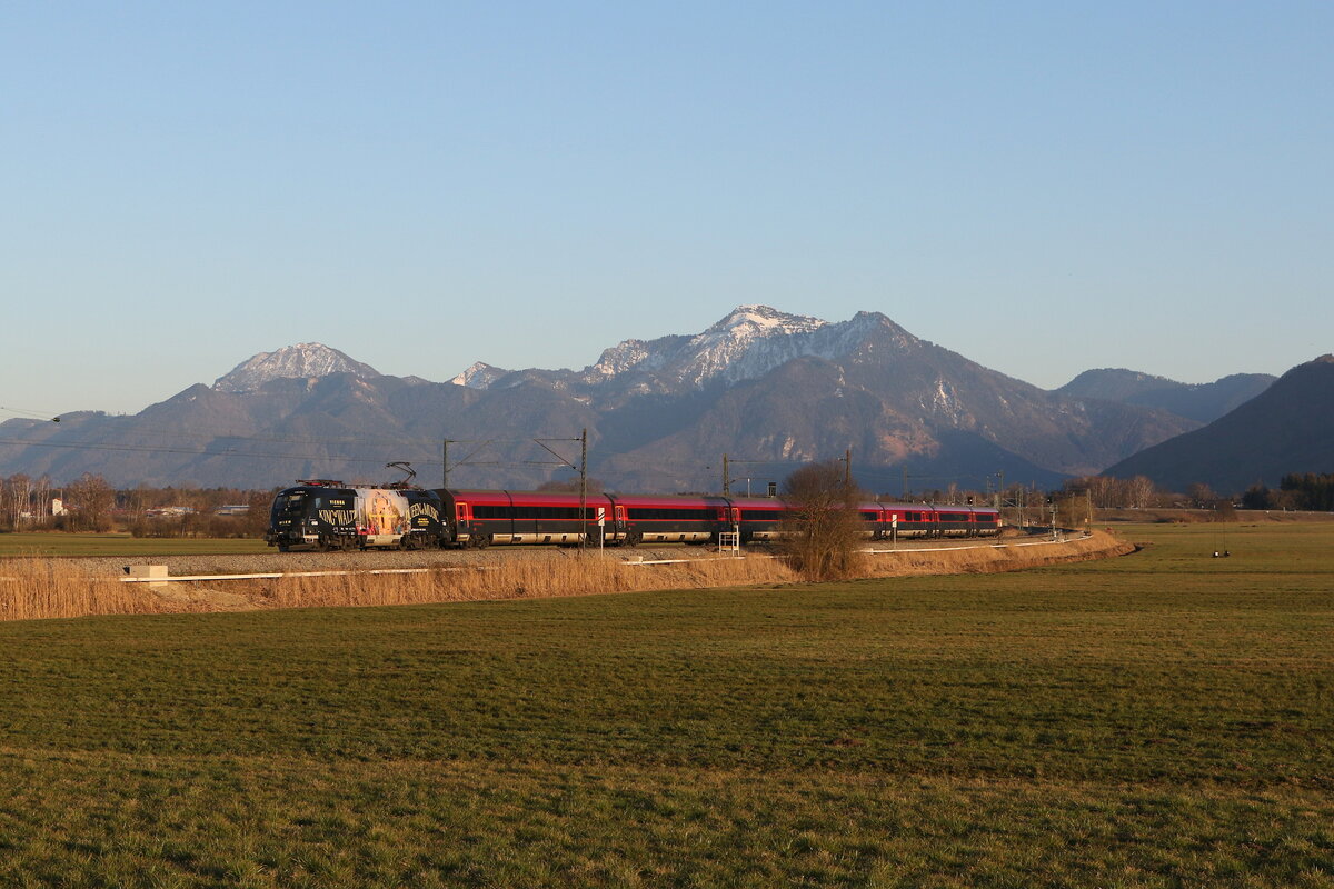 1116 216  200 Jahre Johann Strauss  war am 19. M�rz 2025 bei Bernau am Chiemsee in Richtung Rosenheim unterwegs.