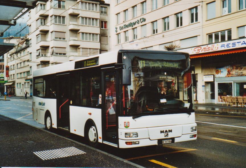 (113'006) - Funi-Car, Biel - Nr. 4/BE 107'904 - MAN am 20. Dezember 2008 beim Bahnhof Biel