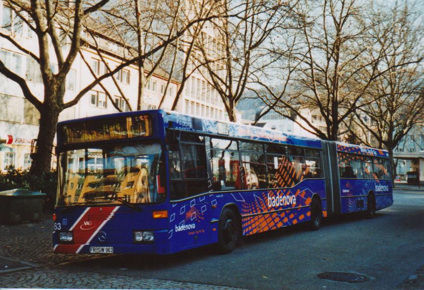 (113'523) - VAG Freiburg - Nr. 963/FR-SW 963 - Mercedes am 3. Januar 2009 in Freiburg, Siegesdenkmal