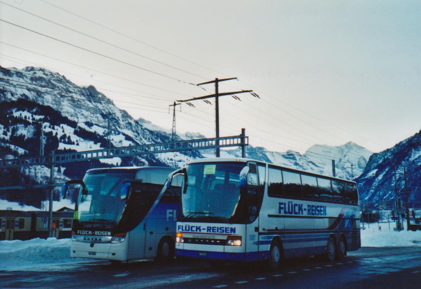 (113'622) - Flck, Brienz - BE 170'009 - Setra am 11. Januar 2009 beim Bahnhof Frutigen