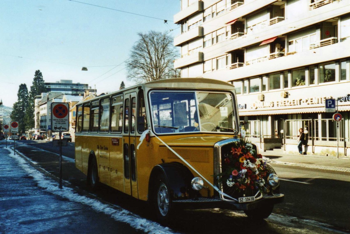 (113'901) - Oldie-Tours, Zrisee, Wollerau - Nr. 2/SZ 10'418 - Saurer/R&J (ex Jaggi, Kippel Nr. 4) am 17. Januar 2009 in St. Gallen, OLMA