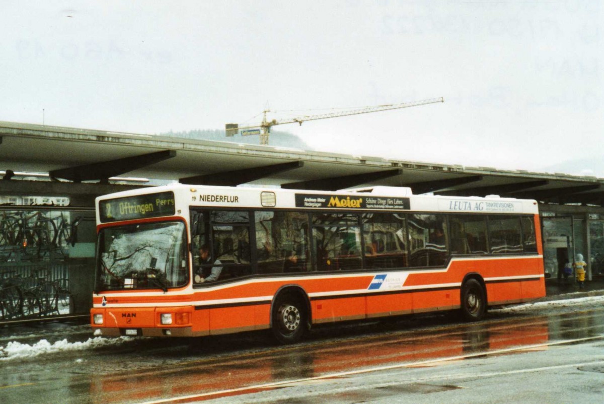 (114'427) - BOGG Wangen b.O. - Nr. 19/SO 136'222 - MAN (ex AGO Olten Nr. 19) am 17. Februar 2009 beim Bahnhof Olten