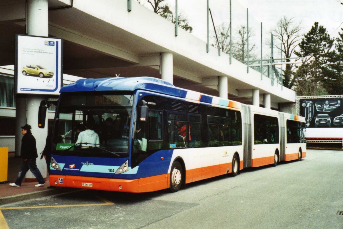 (114'815) - TPG Genve - Nr. 104/GE 960'081 - Van Hool am 8. Mrz 2009 in Genve, Palexpo