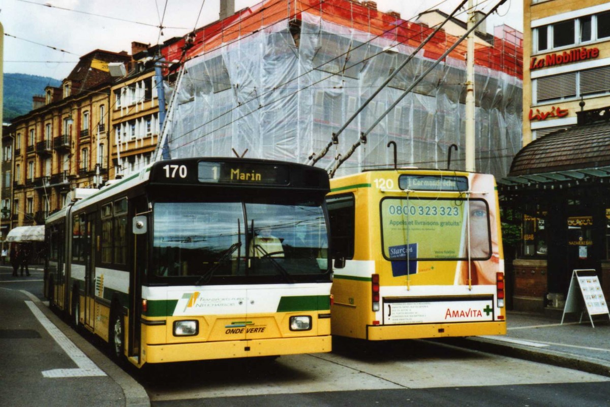 (116'313) - TN Neuchtel - Nr. 170 - FBW/Hess Gelenktrolleybus am 3. Mai 2009 in Neuchtel, Place Pury