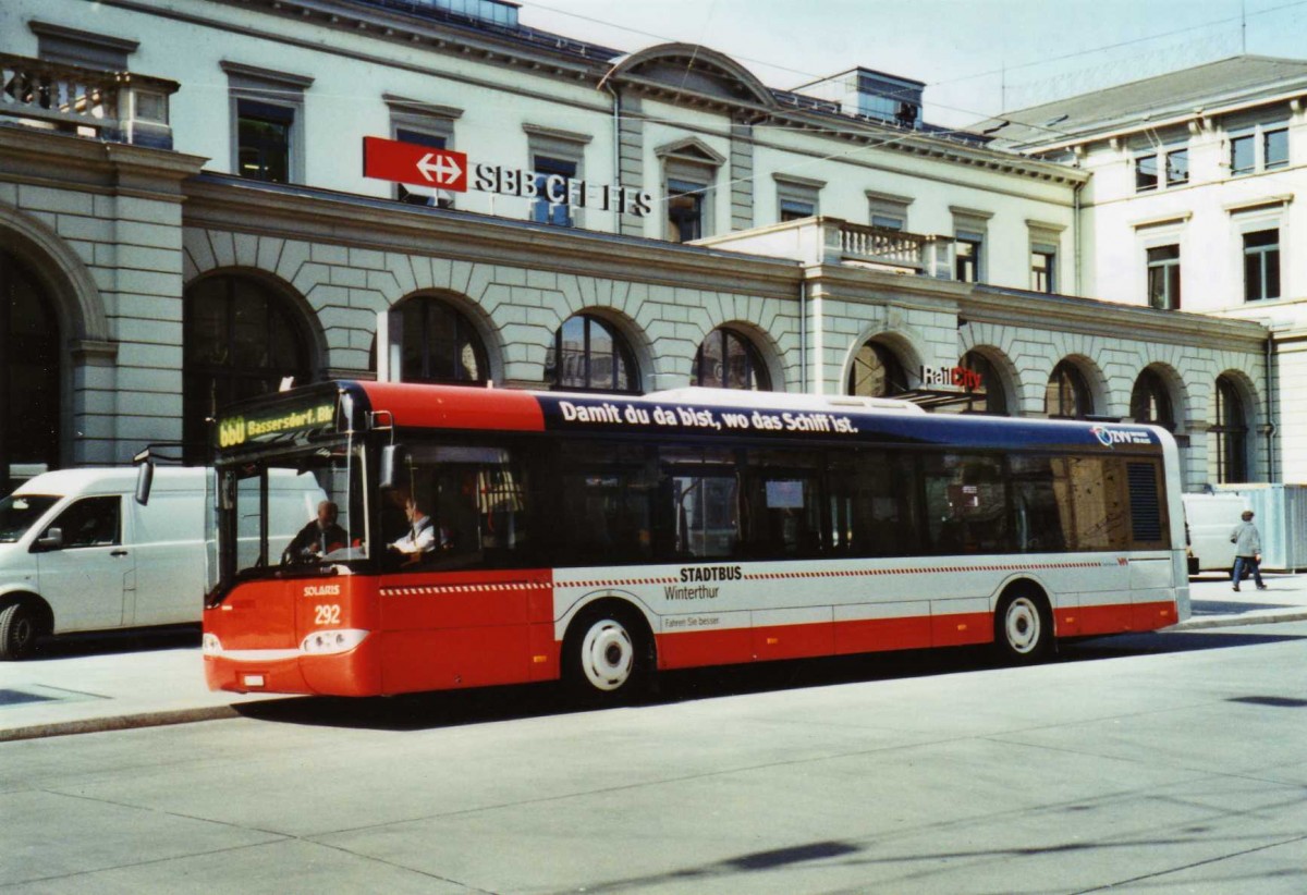 (125'035) - SW Winterthur - Nr. 292/ZH 730'292 - Solaris am 17. Mrz 2010 beim Hauptbahnhof Winterthur