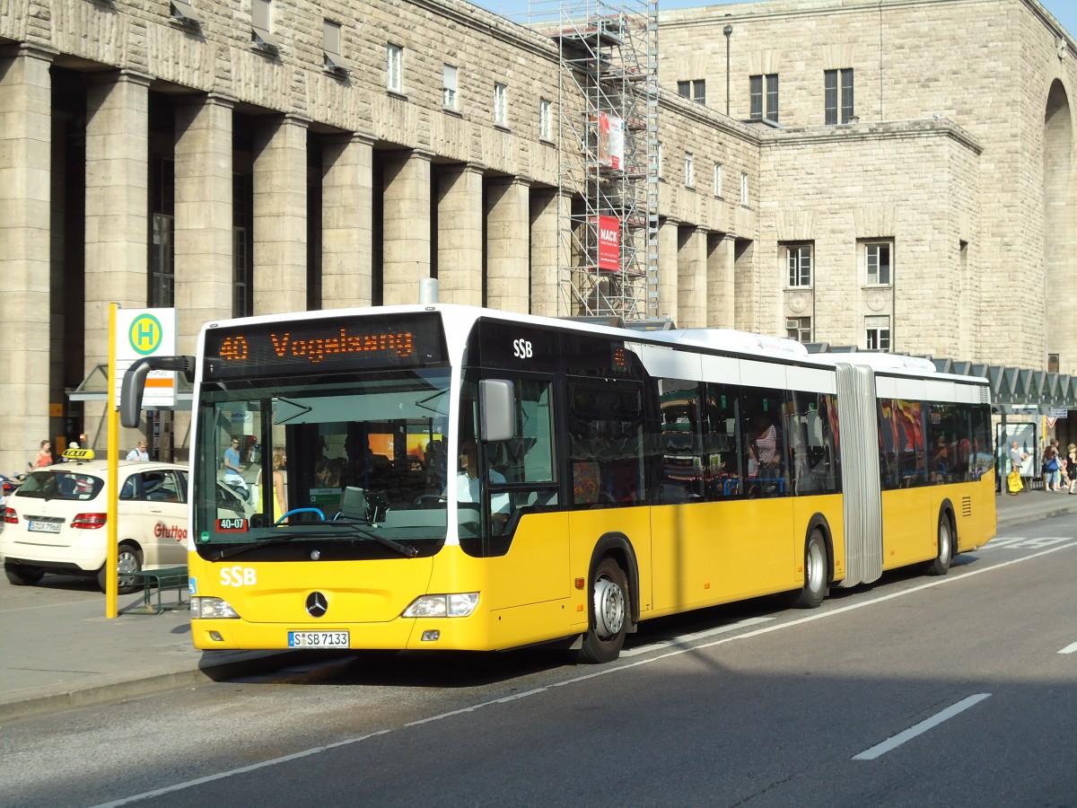 (127'934) - SSB Stuttgart - S-SB 7133 - Mercedes am 10. Juli 2010 beim Hauptbahnhof Stuttgart