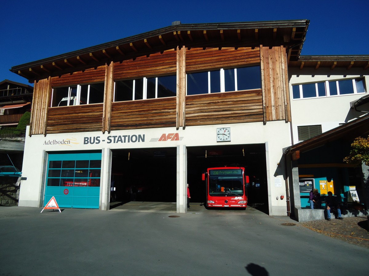 (130'271) - AFA Adelboden - Nr. 28/BE 43'089 - Mercedes am 7. Oktober 2010 im Autobahnhof Adelboden