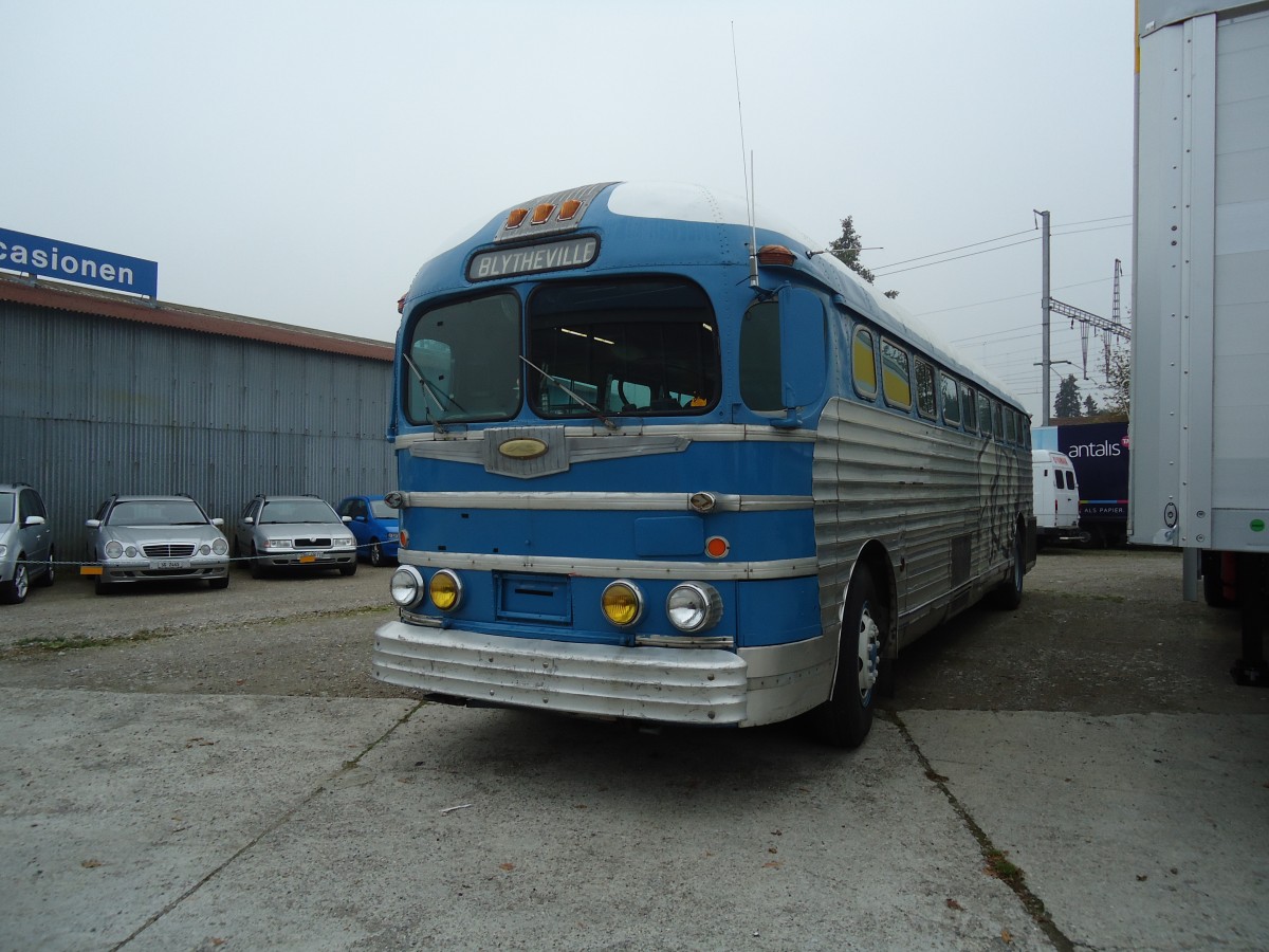 (130'404) - Aus Amerika: Northland Greyhound Lines, Minneapolis - Nr. N796 - GMC am 13. Oktober 2010 in Wil, Larag