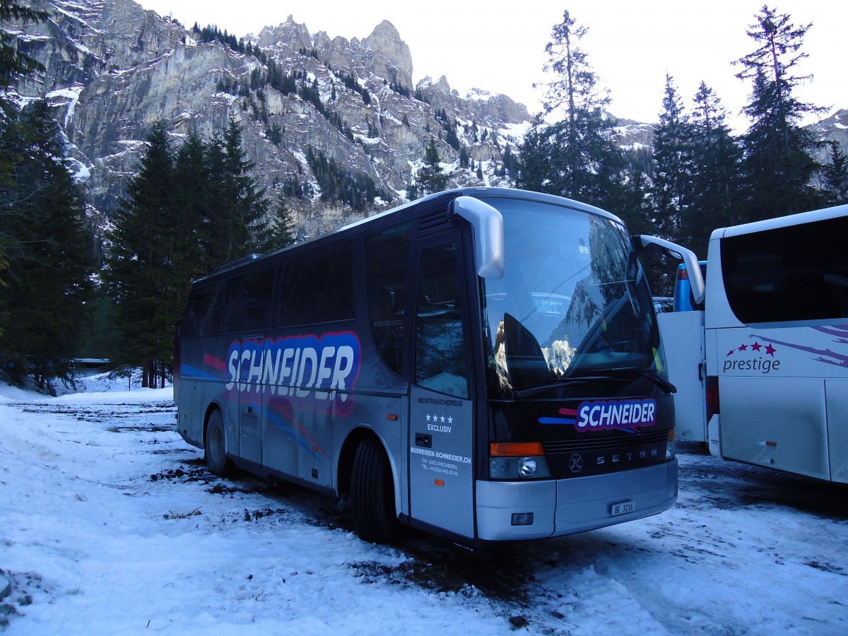 (132'122) - Schneider, Kirchberg - BE 3216 - Setra am 8. Januar 2011 in Adelboden, Unter dem Birg