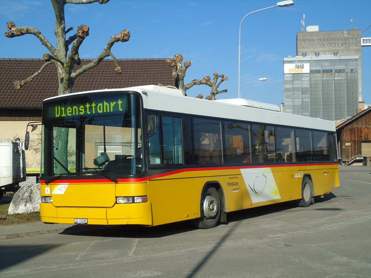 (132'438) - Steiner, Messen - SO 21'295 - Volvo/Hess am 24. Januar 2011 beim Bahnhof Lohn-Lterkofen